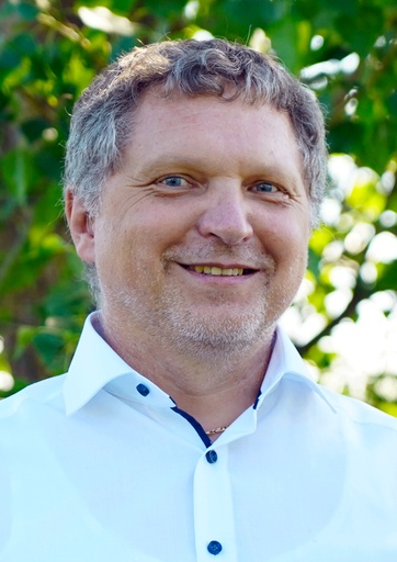 DI Dr. Andreas Stelzer